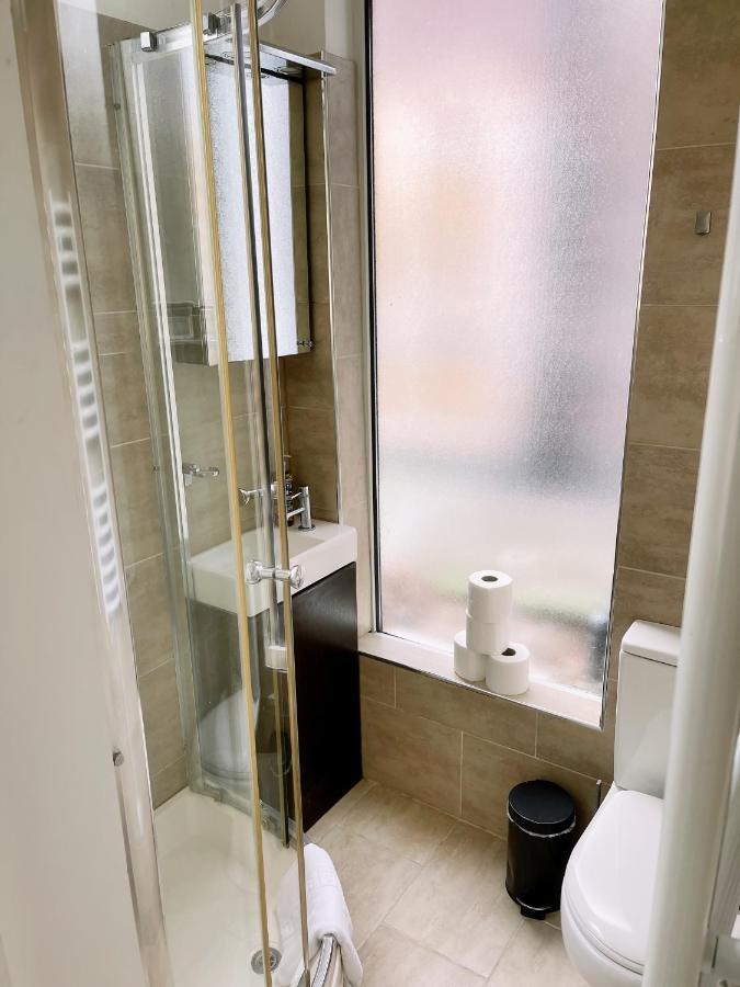 Maids Guest Rooms Kew Exterior photo