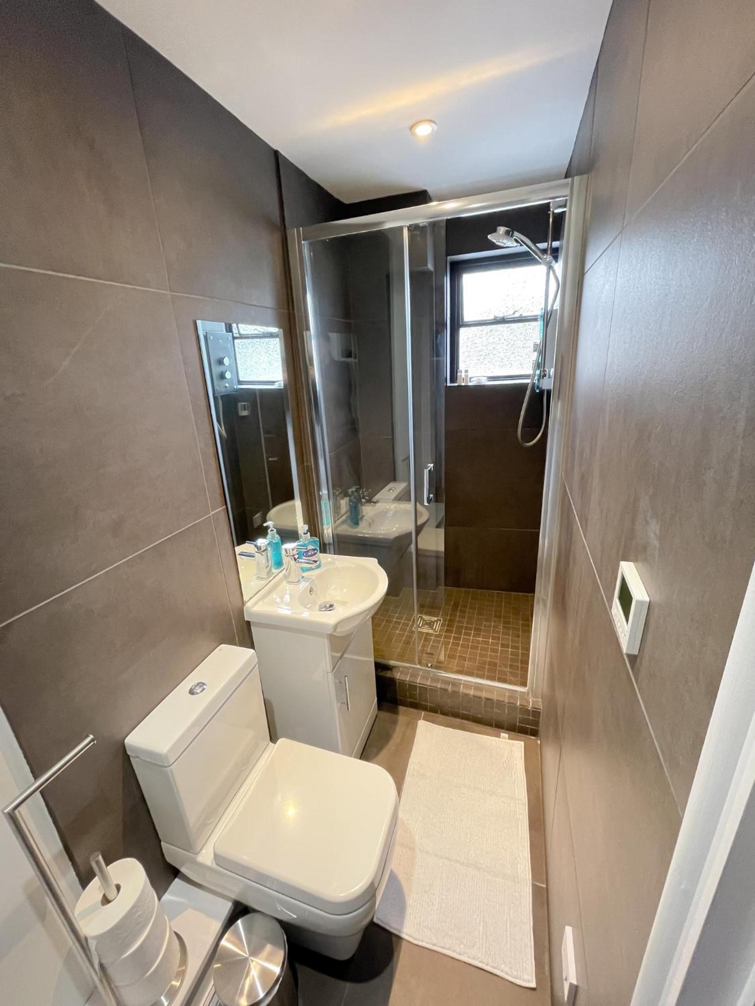 Maids Guest Rooms Kew Exterior photo